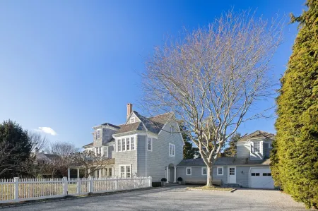 Oceanstone by Rove - Villa with Pool & Walk to the Beach