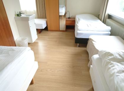 アルバ ゲストハウス