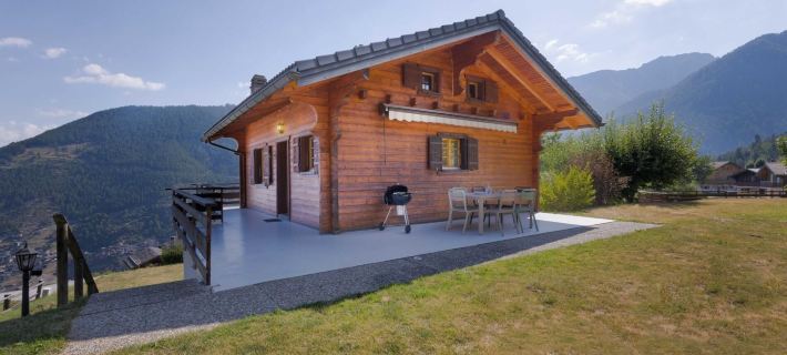 Chalet les Crus Hotels in Riddes