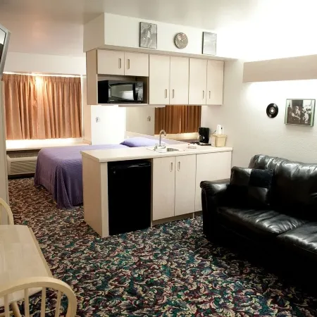 Motel 6 McAlester, OK - South