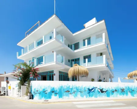 Hostal Cala Llombards Hotels in Santanyi