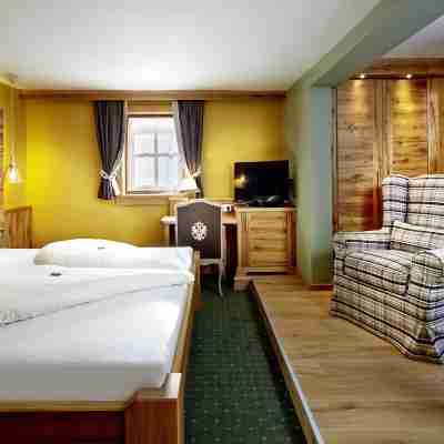 Romantikhotel Zell am See Rooms