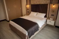 Hotel Eden's Các khách sạn gần Zeve Denizcilik Anadolu Lisesi