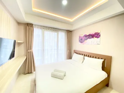 Homey Studio Room at Grand Asia Afrika Apartment - 2-Star