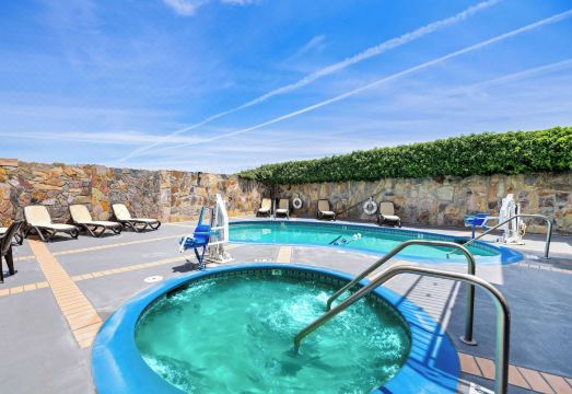 슈어스테이 플러스 호텔 바이 베스트 웨스턴 새너제이 센트럴 시티 외부 전경