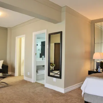 The Capetonian - Halal Hotels near Rondebosch