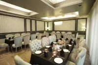 Hotel Swarn Towers Hotels in Bareilly