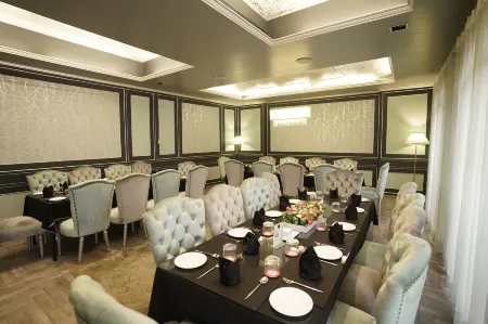 Hotel Swarn Towers Отели в г. Барейли