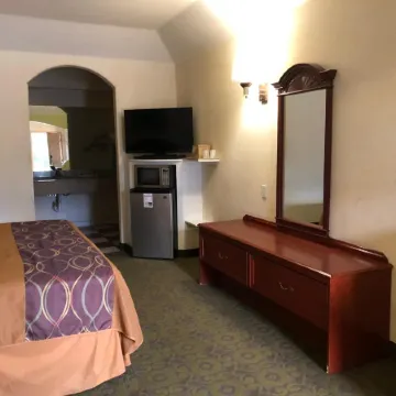 Executive Inn and Suites
