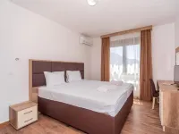 Hotel Pharos Hotels in Bar