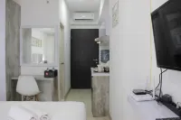 Modern Look Studio Apartment at Grand Asia Afrika - Pools