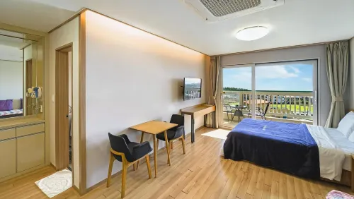 Jeju the Ocean Hill Pension