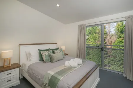 Ocean Serenity Apartments Whitianga Отели рядом с достопримечательностью «The Lost Spring»