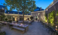 Hotel Kazerne - Kitchen