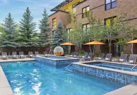 Limelight Hotel Aspen - Pools