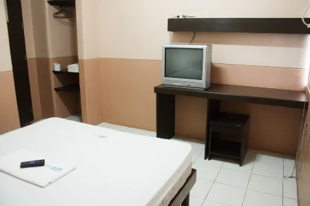 GV Hotel - Naval Отели в г. Билиран