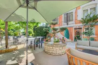Logis Hotel le Blason de Provence Hotels in Monteux