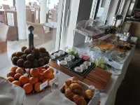 Sunset Split Rooms - breakfast