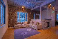 Powdersuites by the Hakuba Collection