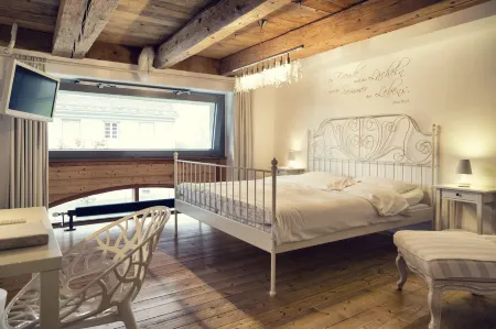 Hotel Rainhof Scheune & Naturpark Restaurant (Kirchzarten) Отели в г. Санкт-Петер