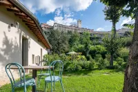 Borgo Antichi Orti Assisi Hotels near Monastero Clarisse S. Quirico