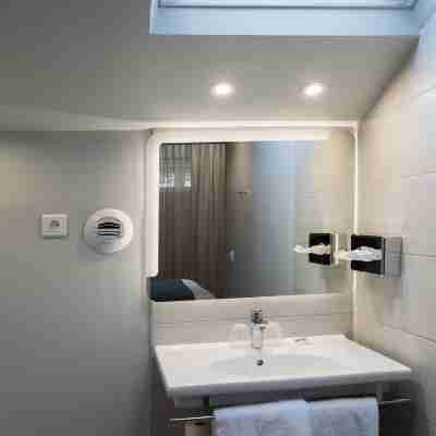 Hôtel Mercure Paris Suresnes Longchamp Rooms