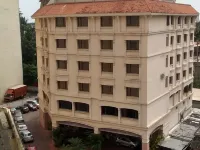 Abad Atrium Hoteles cerca de Manejo de la Marina