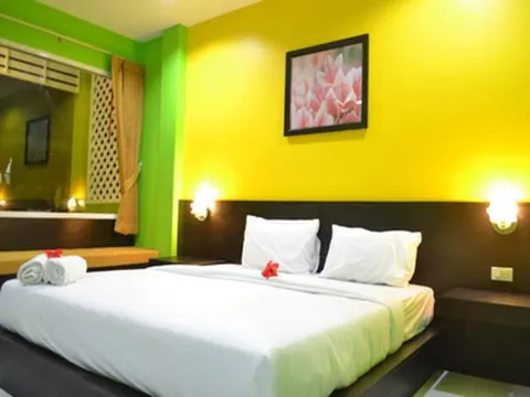 รูปภาพของเขาหลัก ซีเนียร์ บังกาโล​ C-Nior Bungalows