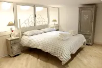 La Scalinata di Chiaia