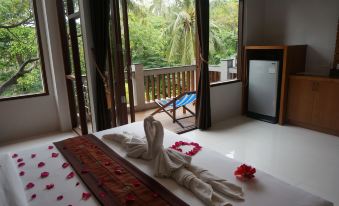 Lanta Intanin Resort