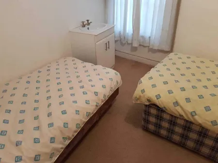 The Railway Inn Отели в г. Долиш