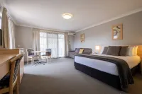 Maclin Lodge Motel Hotels in Elderslie