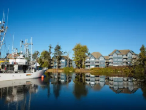 Embarc Ucluelet Hotels in Ucluelet