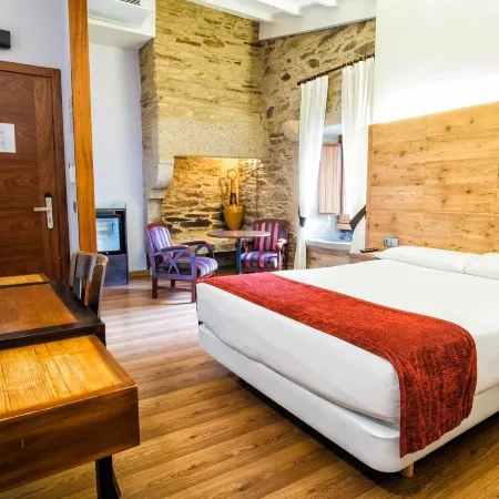 Hotel Alda Bonaval Отели рядом с достопримечательностью «Praza da Quintana»