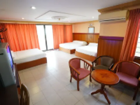 FullyWell Hotel Hotels in Kampar