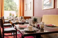 Hotel am Jungfernstieg - breakfast