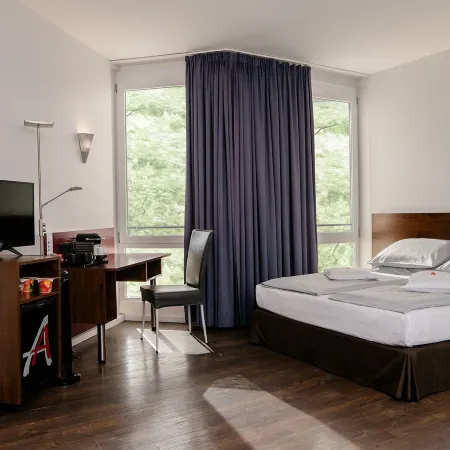 Auszeit Hotel Düsseldorf - Das Frühstückshotel Отели рядом с достопримечательностью «Парк Фольксгартен»