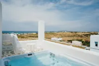 Mr and MRS White Paros - Hot Tub
