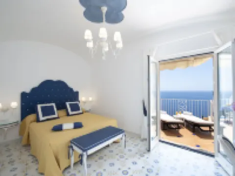 Open Gate Hotels in Praiano