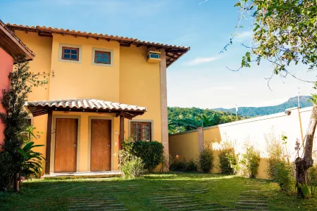 Recanto das Tiribas Отели в г. Ильябела