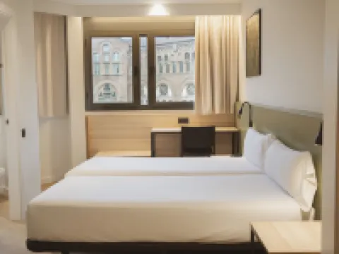 アパートメンツ ホテル サン パウ バルセロナのホテル