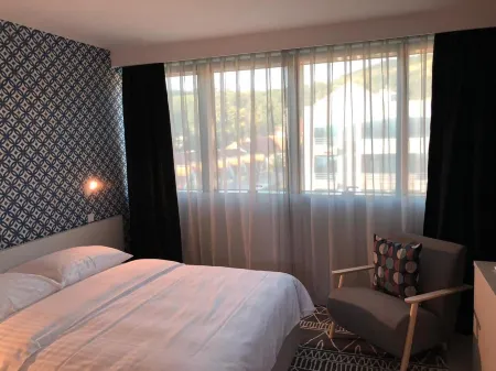 Hotel Cubis