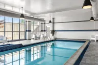 Delta Hotels Midwest City at the Reed Conference Center Hotels in Midwest City