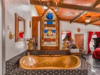 Cliff House Lodge B&B Hotels in Morrison