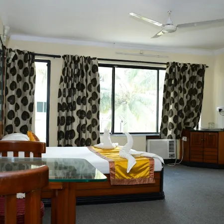 Hotel Dolphin