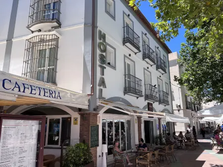 Hostal Marissal by Dorobe