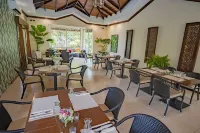 Hotel Lomas del Volcan - breakfast