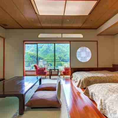 日光きぬ川ホテル三日月 Rooms