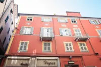 6th Land - Rent Rooms Affittacamere Hotels near City museum A. Lia