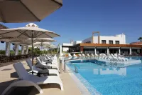 Elite City Resort - С бассейном